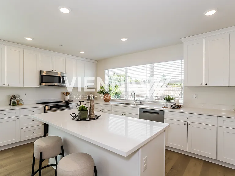 8076 Quiet Knolls Dr — Photo 7