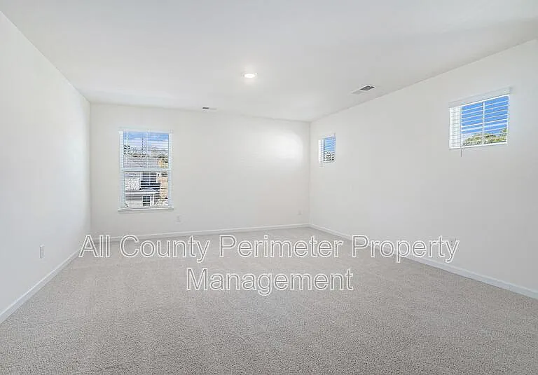 607 Silver Moon Dr — Photo 24