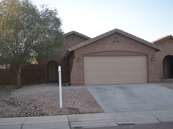 3rd image of 2035 W Gold Dust Ave