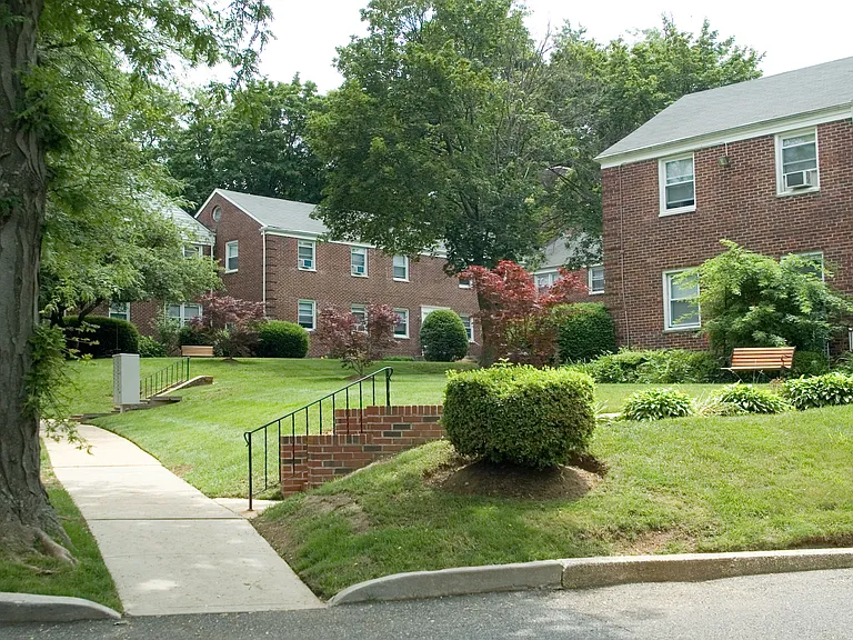 Prospect Hill Apartments — Photo 3