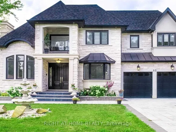 53 Eaglewood Blvd, Mississauga, ON L5G 1V6
