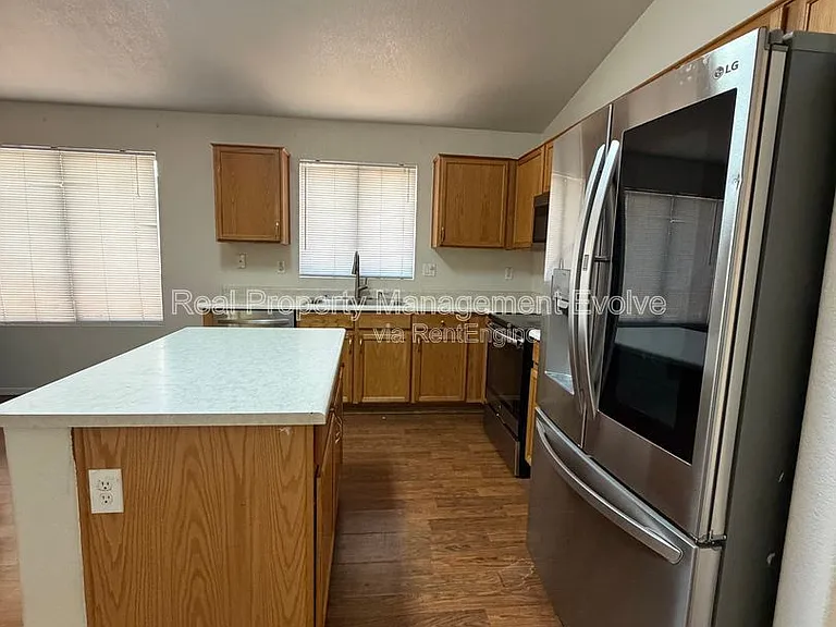 7816 N 54th Ln — Photo 7