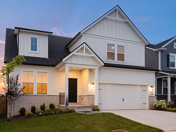3rd image of 1028 Lionheart Dr
