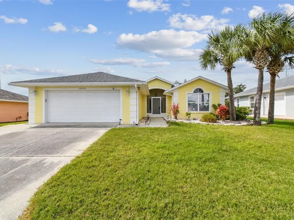 10234 Moshie Ln, San Antonio, FL 33576