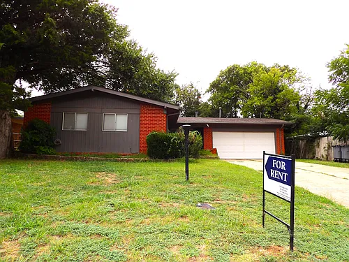 2516 NW 7th St Photo 1 2516 NW 7th St Photo 1