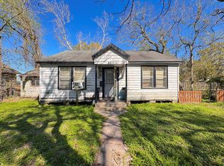 807 7th St, Rosenberg, TX 77471