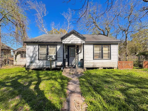 807 7th St, Rosenberg, TX 77471