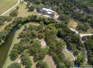 776 Mountain View Ln, Pipe Creek, TX 78063