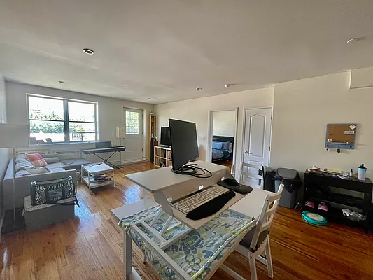 Rented by Highline Residential | media 2