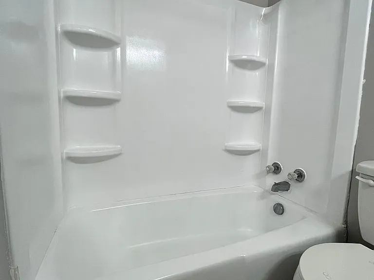 203 Lynn Ln — Photo 13