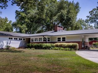 119 W Glenn St, Zebulon, NC 27597