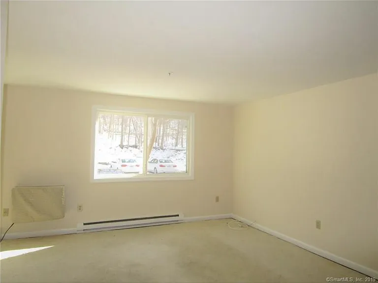 14 Newtown Rd #B12 — Photo 3