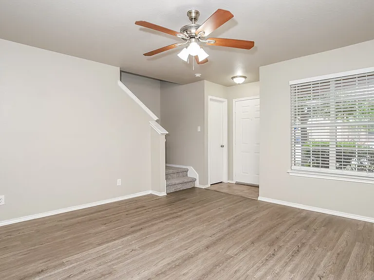 7858 Hedrick Farm — Photo 6