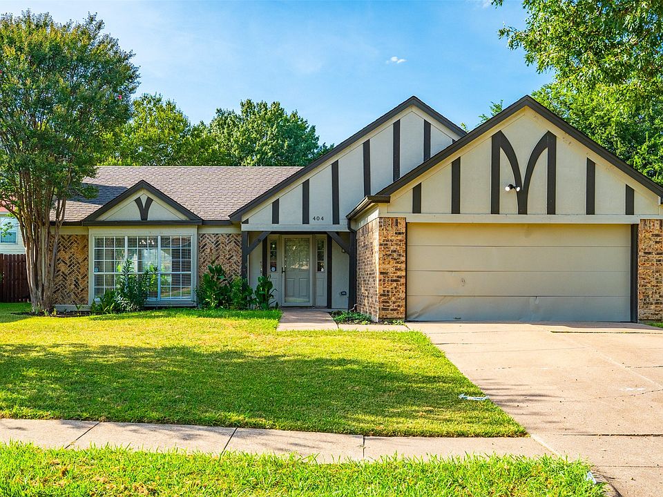 1st image of 404 Spencer Cir