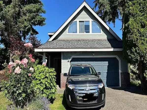 16375 Middleglen Pl, Surrey, BC V4N 1X7