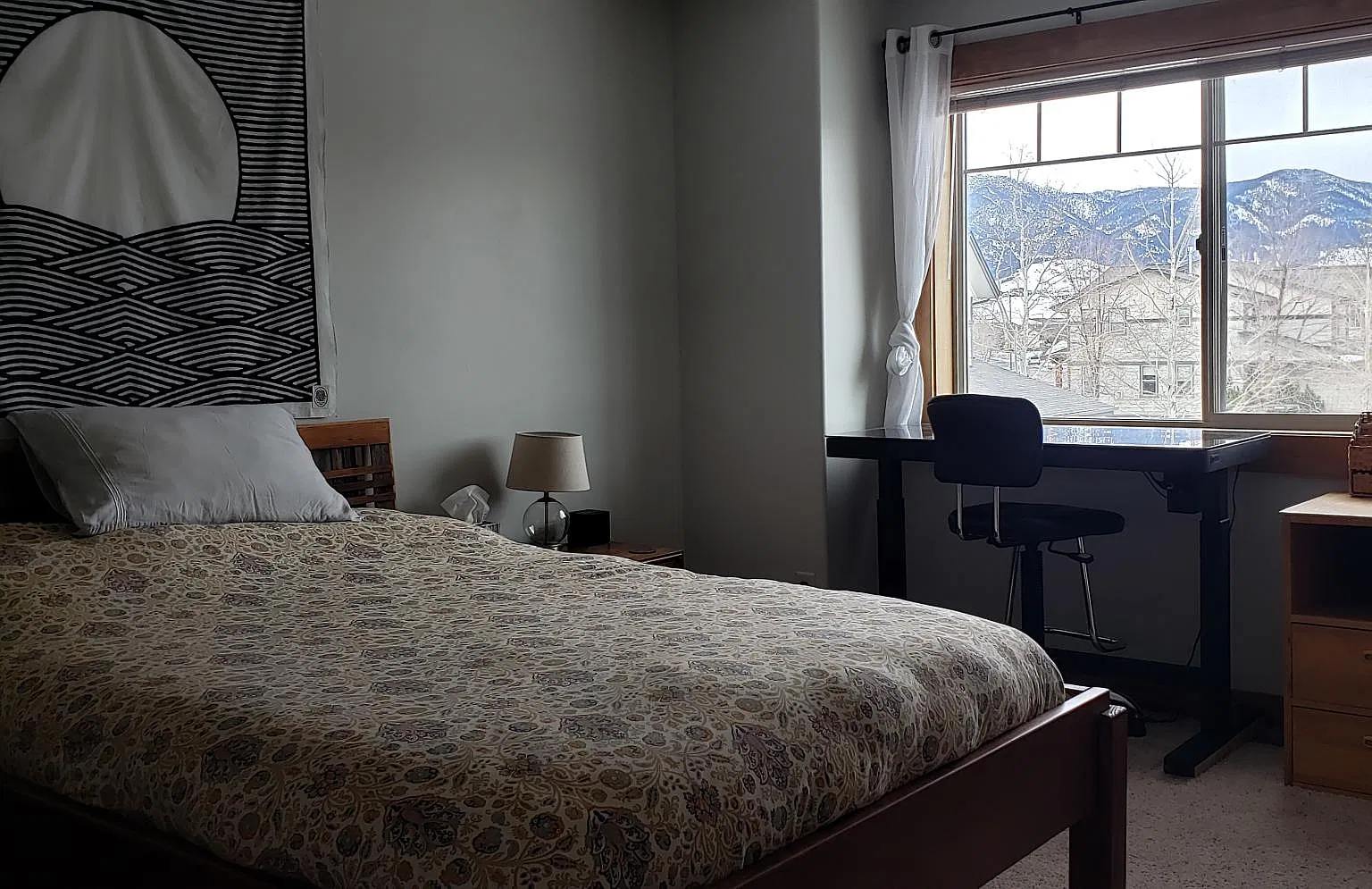 3 bed, 1423 sqft, $1,200 — Photo 1