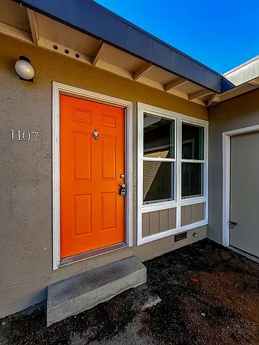 Vallejo Street, 1107 ** Photo 1