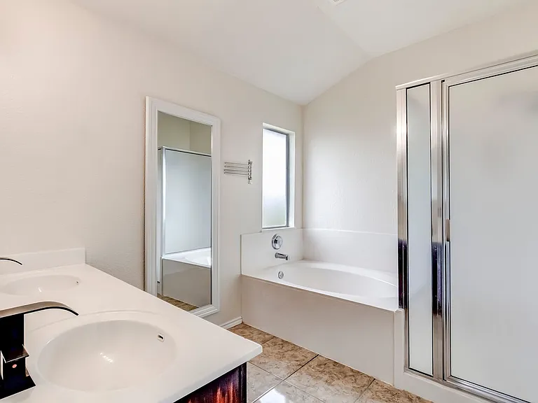 4411 Causeway Ct — Photo 20