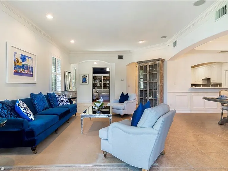 2864 Tiburon Blvd E #101 — Photo 3