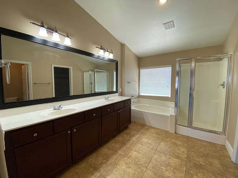 6694 Aviston St — Photo 7