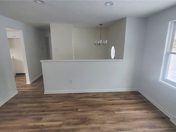 4th image of 118 Gerner Rd