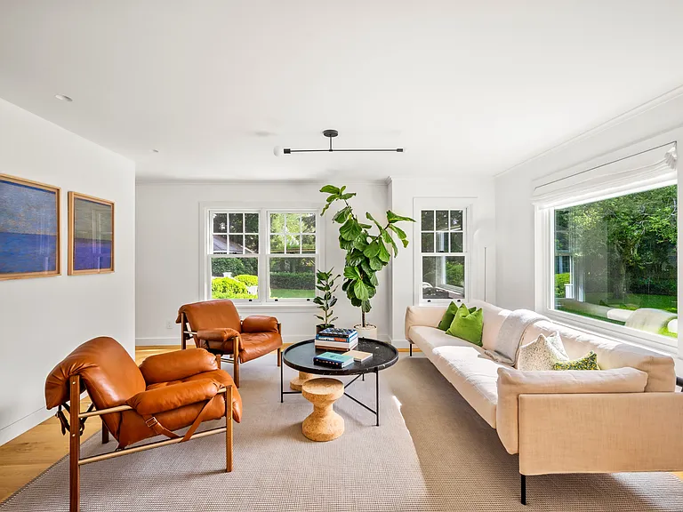 89 Mill Hill Ln — Photo 5