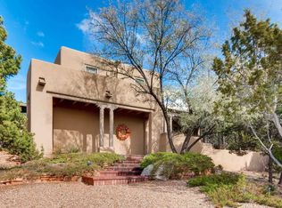 6 Arroyo Vis, Santa Fe, NM 87505