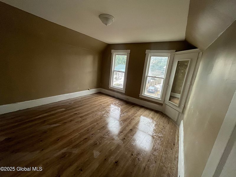 2nd image of 89 2nd Avenue