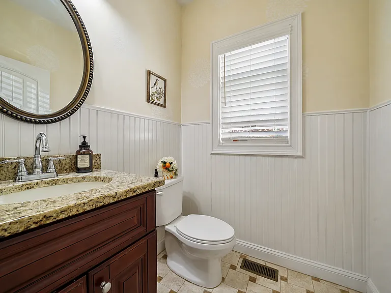 1233 Poplar Ave — Photo 17