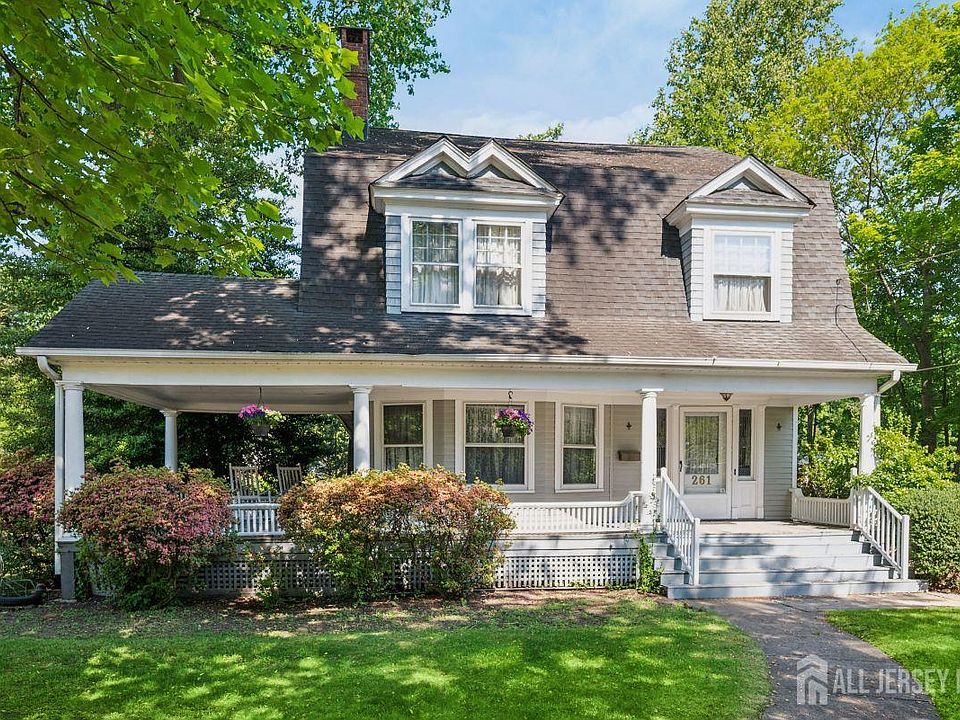 1st image of 261 Beechwood Ave