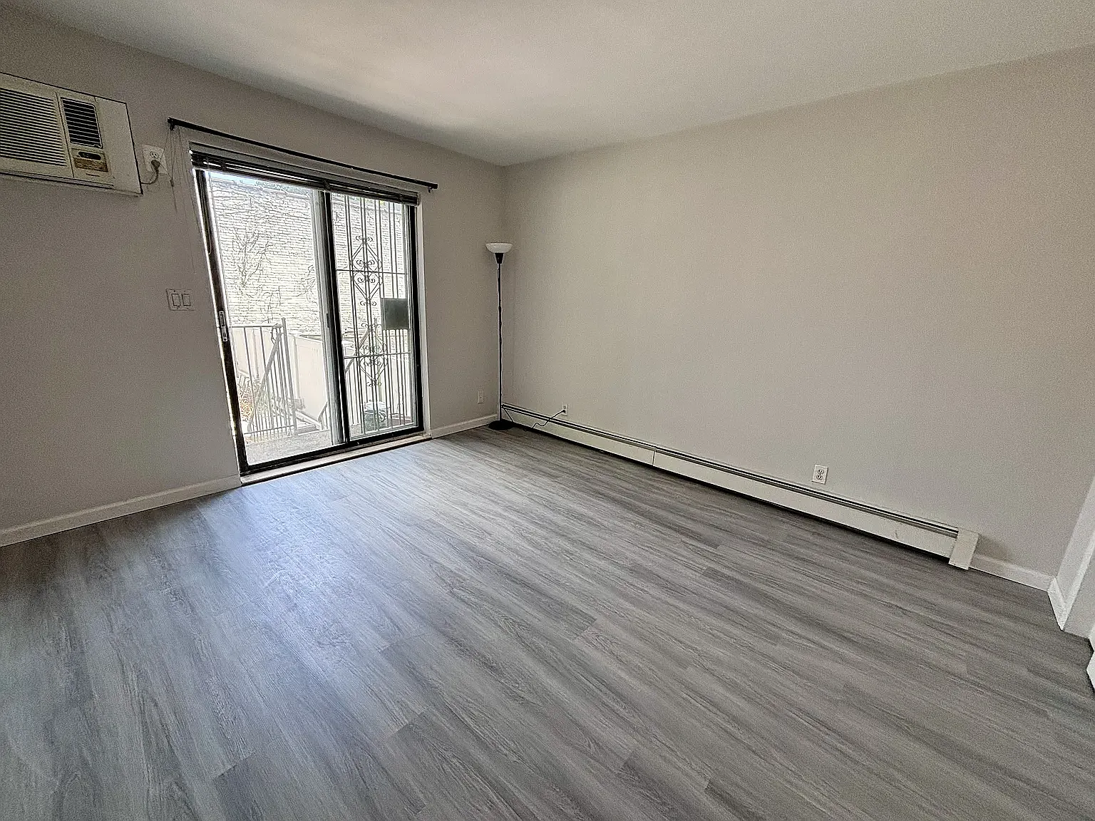 38-33 Woodside Avenue — Photo 3