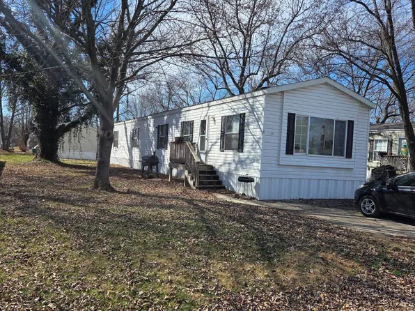 8 Lepere Ct, Dupo, IL 62239