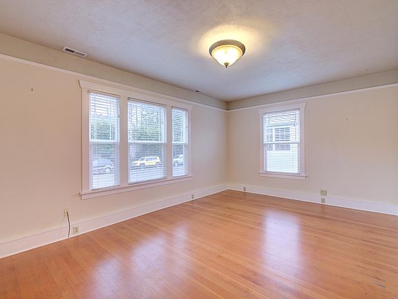 3rd image of 8263 Falls Ave SE