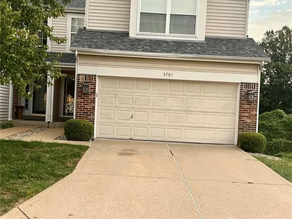 3781 Southern Manor Dr, Saint Louis, MO 63125