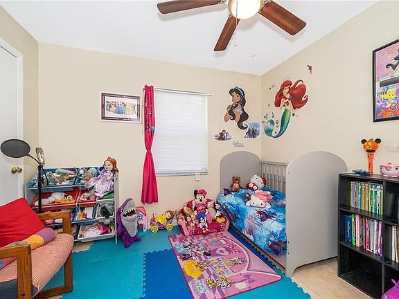 4th image of 93 E Marbrisa Way