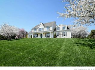 16 Banta Ln, Durham, CT 06422
