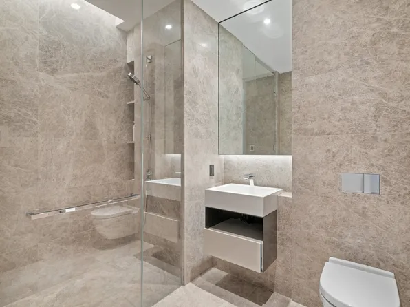 522 West 29th Street image 17 of 20