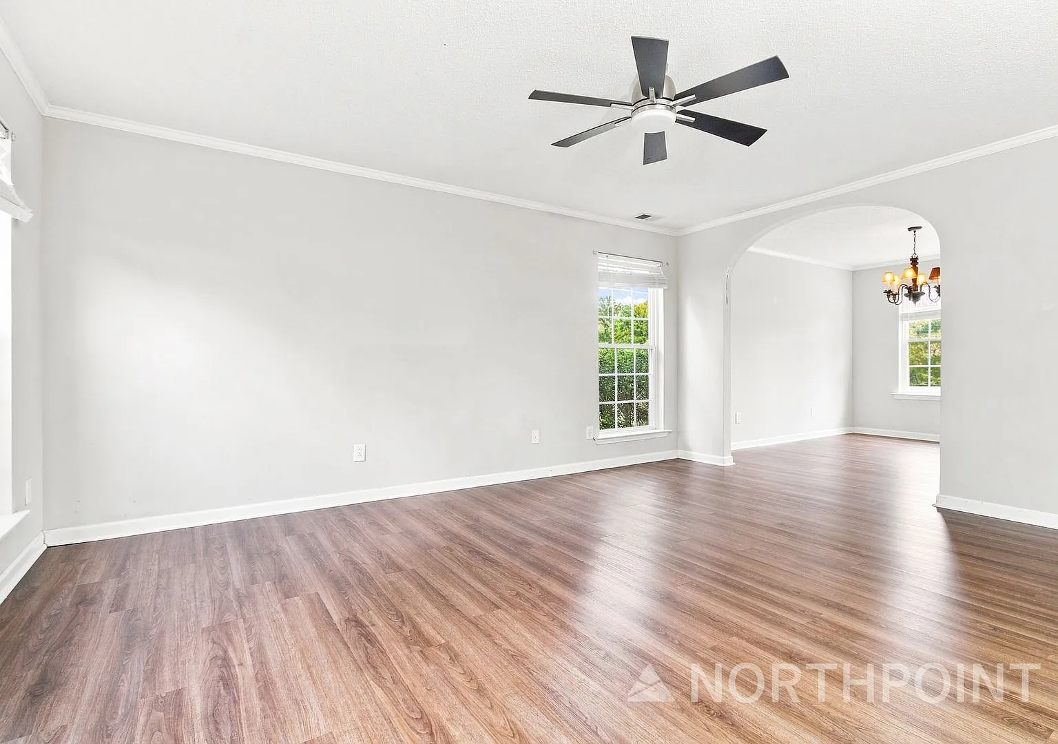 Single family home- 3 bedrooms — Photo 2