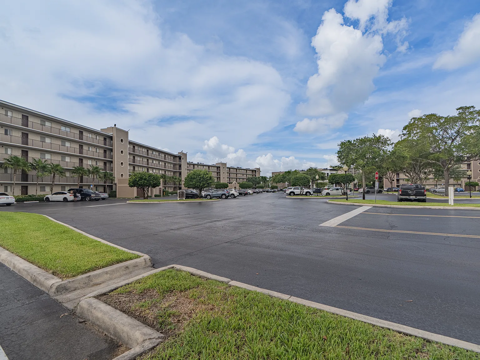 Legacy Lake Vista — Photo 2