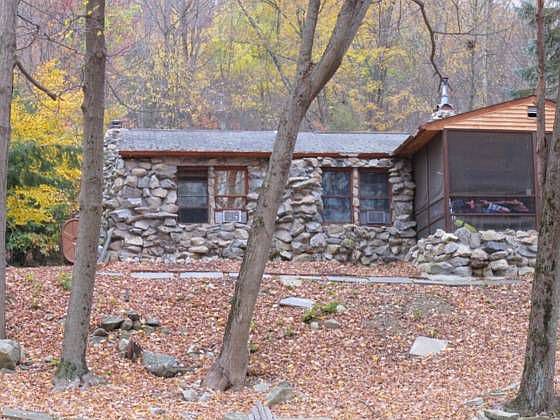 1st image of 36 Seven Hills Lake Dr