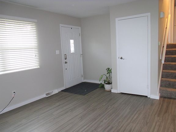 3rd image of 17980 Tollview Dr