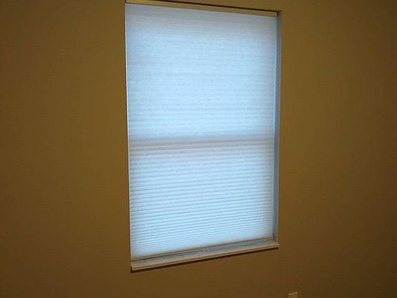 5th image of 511 Cavalier Dr APT 206