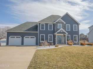 11 Rolling Ridge Dr, Milton, PA 17847