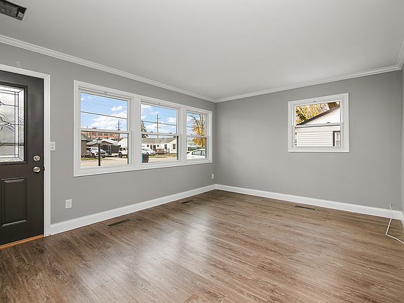 3rd image of 330 W South St