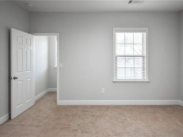 123 Barkley Ln — Photo 33