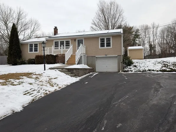 10 Harrington Rd, Charlton, MA 01507