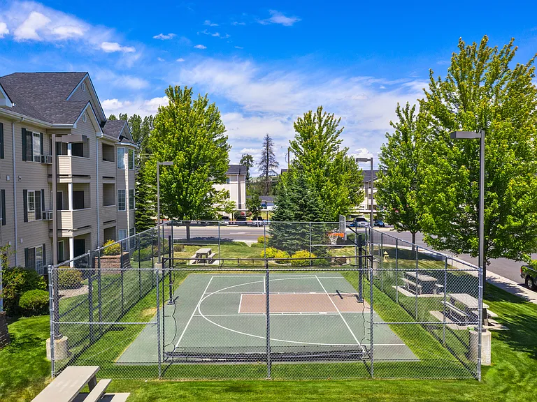 Rock Springs Apartments — Photo 17