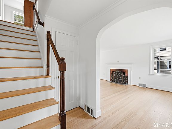 3rd image of 31 Birchwood Road