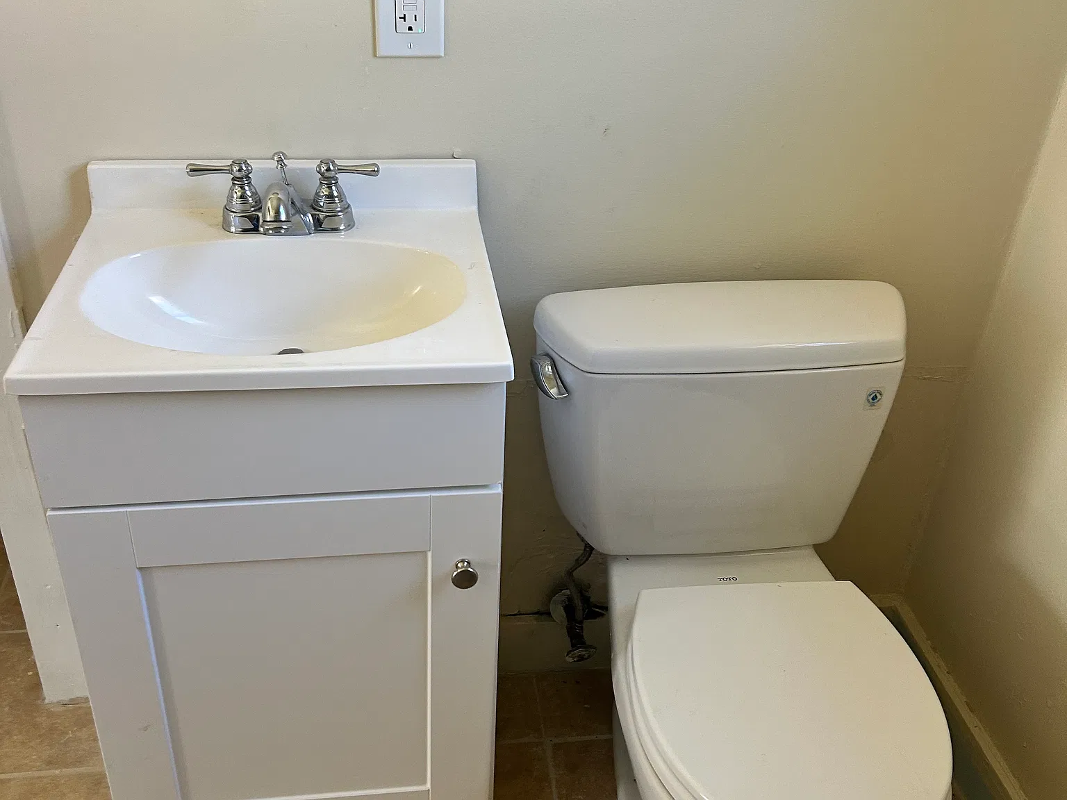 3 bed, 900 sqft, $2,100 — Photo 3