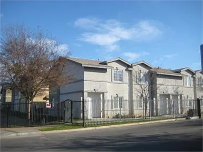 Pacheco Townhomes — Photo 2